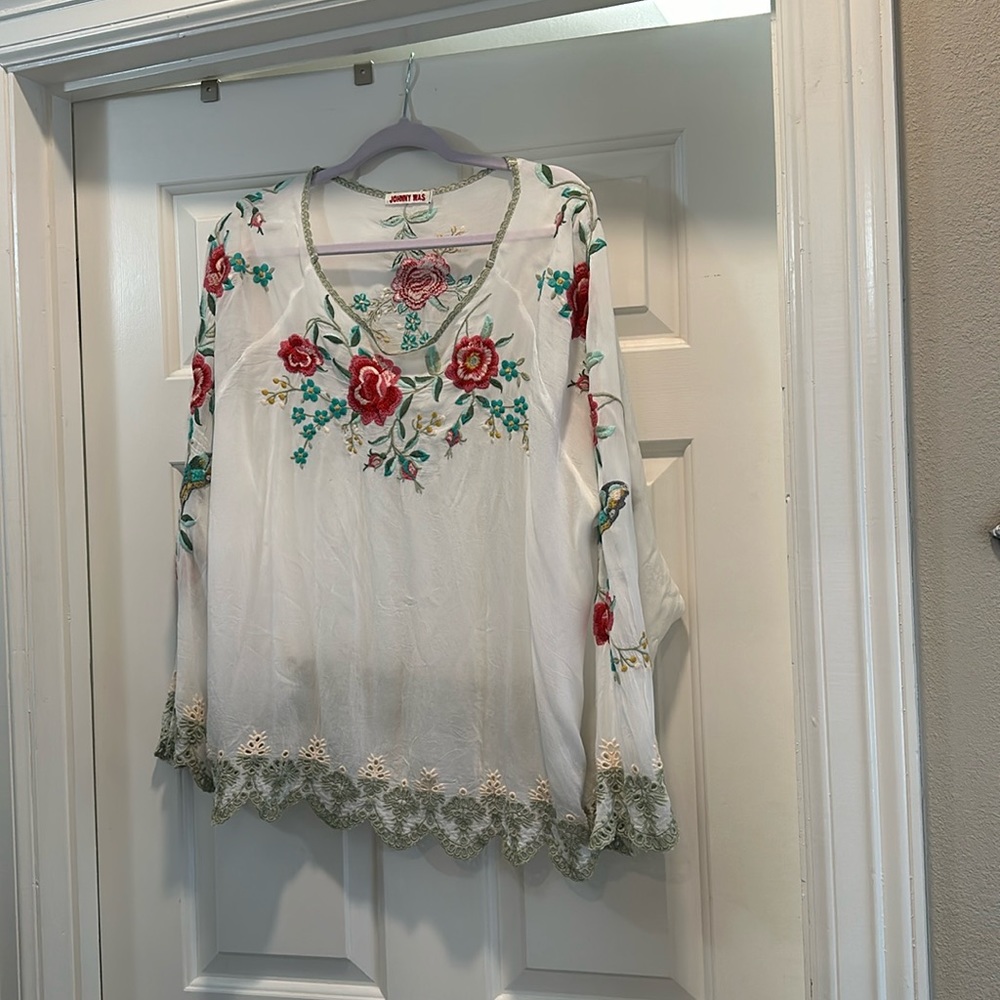 Johnny Was top XXL Long sleeves, embroidered